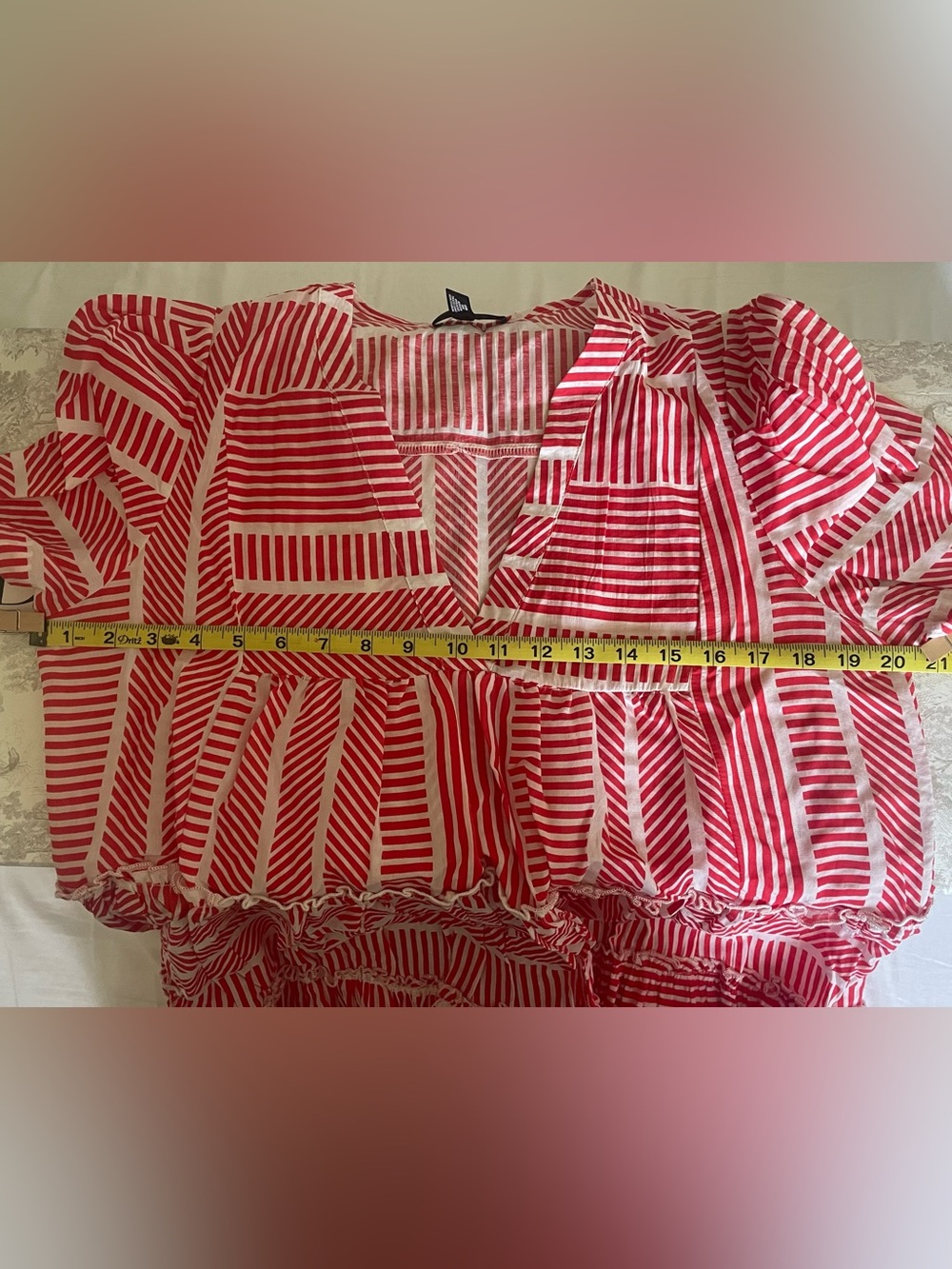 Aqua Puff Sleeve Red and White Striped Tiered V-Neck Mini Dress. Pre-Owned. - Picture 8 of 10